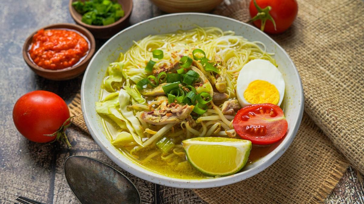 Soto Mie Ayam SOP: Kenikmatan yang Menghangatkan Jiwa di Cilacap